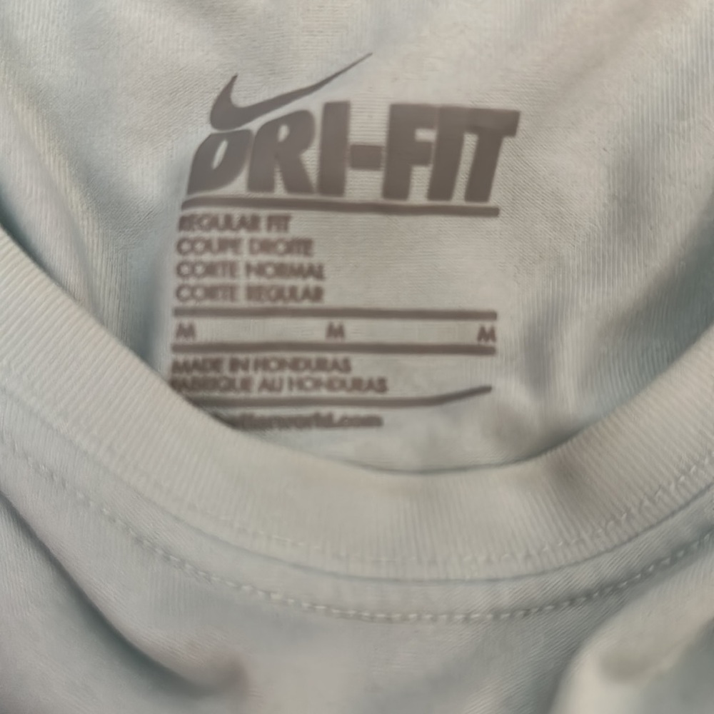 Nike - Picture 3 of 3